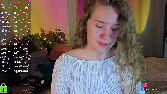 Elsie_Cutties webcam