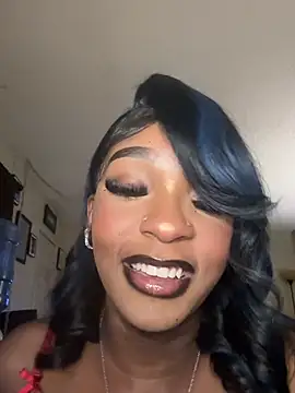 MidnightChanel webcam