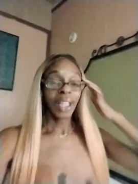 Jasmine_FullsShine webcam