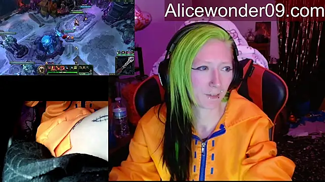 alicewonder09 webcam