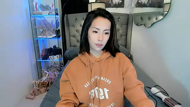 reighnempress webcam