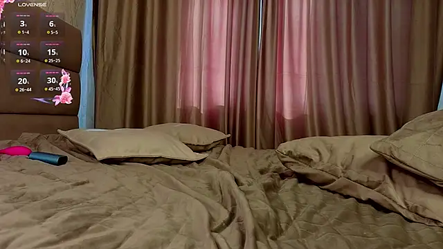 vinniemaida - VinnieMaida's free webcam - UK Sex Cams