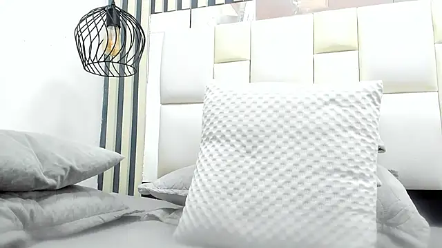 camila__herrera webcam