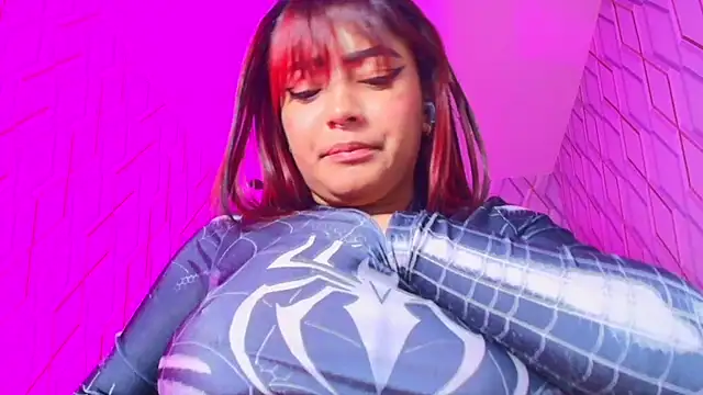 NicolleTaylor webcam