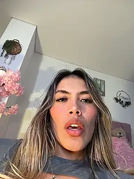 soffia_7 - Soffia_7's free webcam - UK Sex Cams