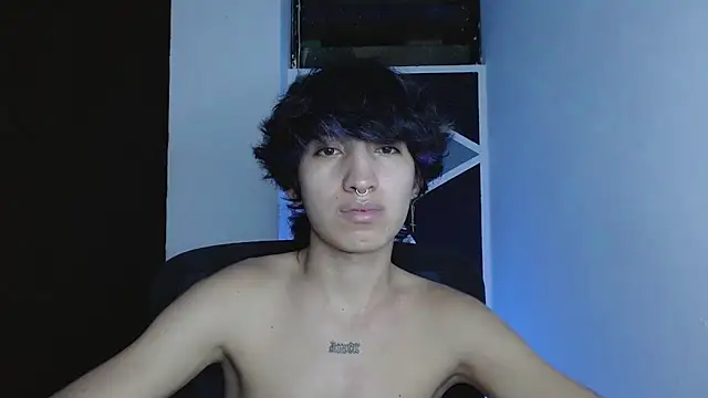 littlextreme - Littlextreme's free webcam - UK Sex Cams