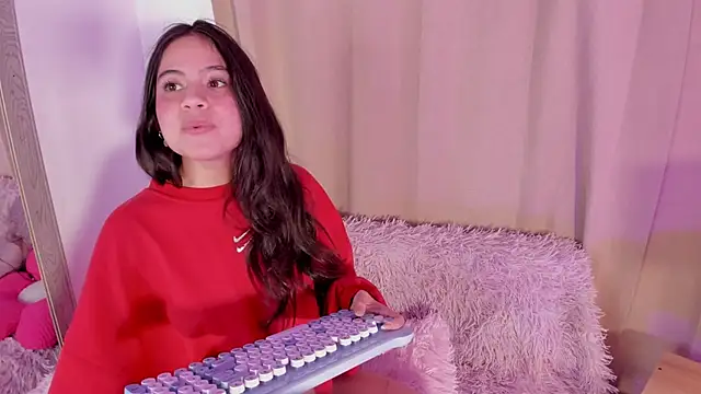 ameliiaa_smith - Ameliiaa_smith's free webcam - UK Sex Cams