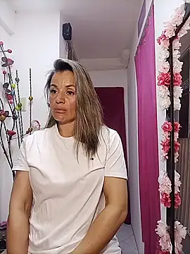 sweetfantasyy69 - Sweetfantasyy69's free webcam