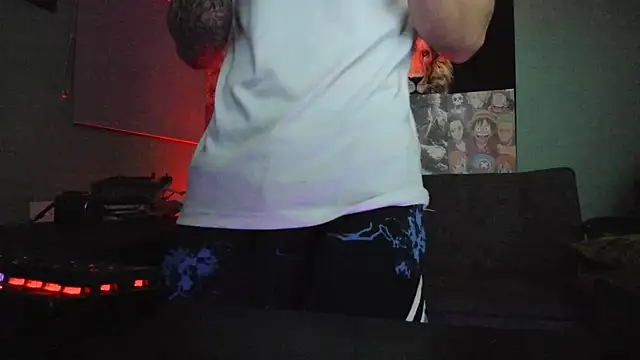 Dominatofstupid webcam