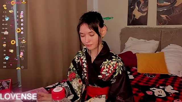 Emily_Strikeee webcam