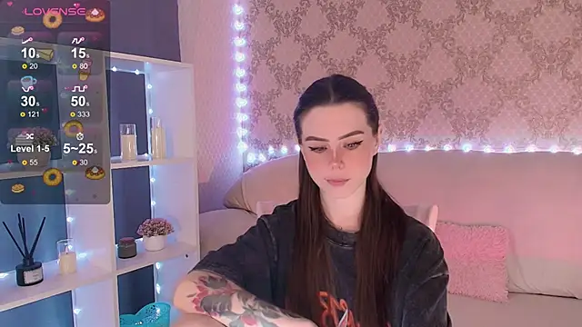 holymiax - HolyMiax's free webcam - UK Sex Cams