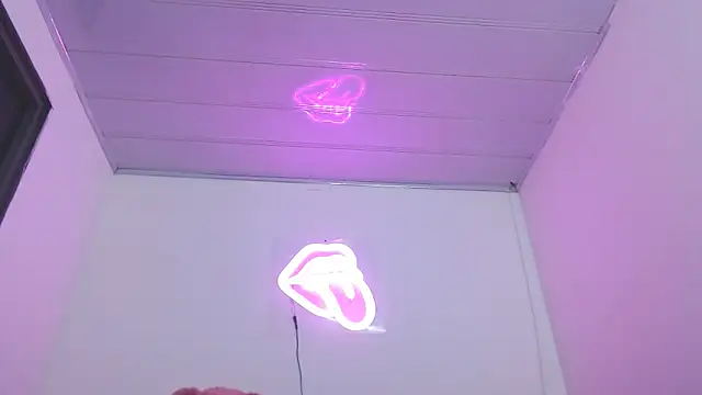 valerii_fox_69 webcam