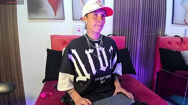 naughty_girlwd webcam