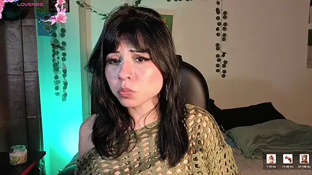 gaiajoness - GaiaJoness's free webcam - UK Sex Cams