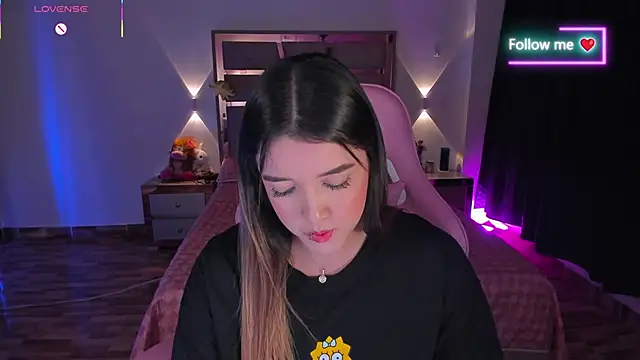 lunaarose - Lunaarose's free webcam - UK Sex Cams