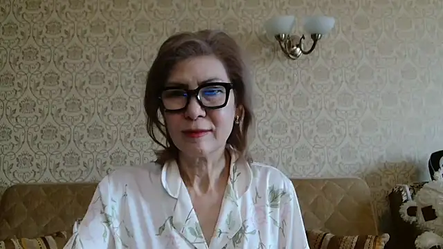 Elegant00Lady webcam