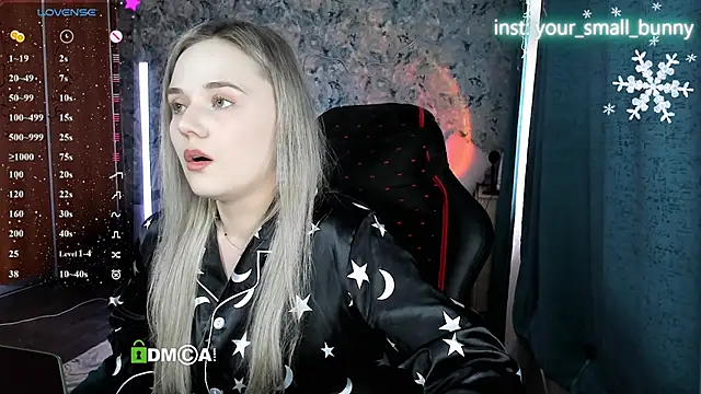 Your_small_bunny webcam