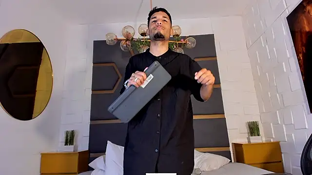 thiagoferreti - Thiagoferreti's free webcam