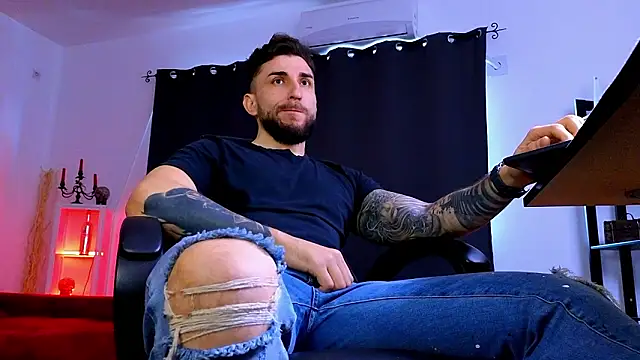 MightyAaron66 webcam