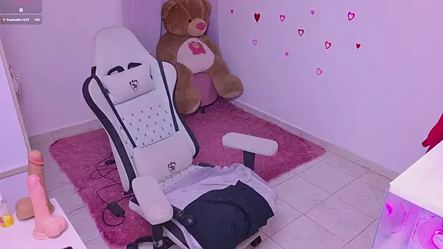 BrunetteAdams001 webcam