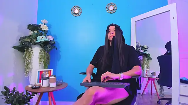 ViictoriiaSaenz webcam