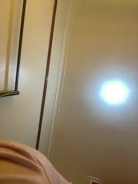 sweet18creamybigpussy webcam