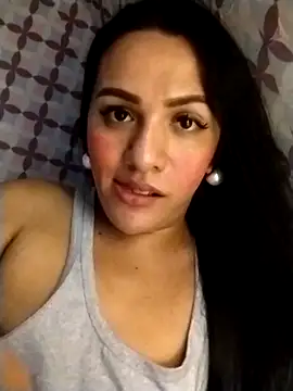 Yourbabyshane webcam