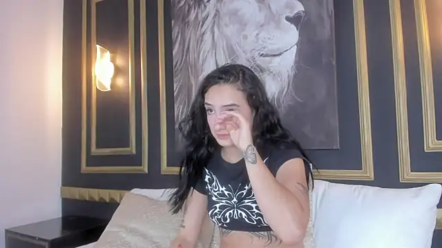 emma_hiltonn_ webcam