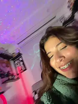 crystal_bunny7 webcam