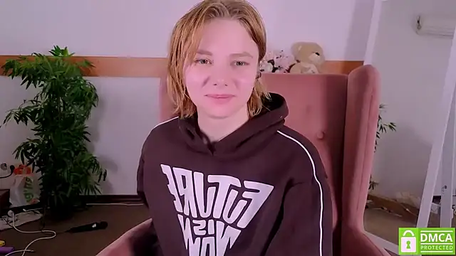 mirrabellanta - MirraBellanta's free webcam - UK Sex Cams