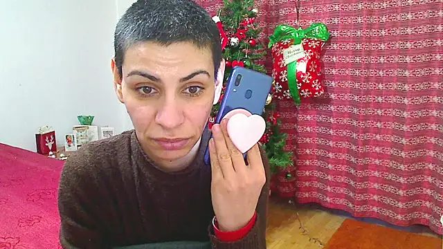 hotSANDRA_STARR webcam