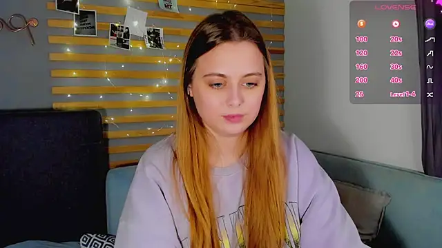 Alice_Wanderr webcam