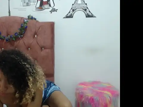 axel_rosse012 - Axel_rosse012's free webcam - UK Sex Cams