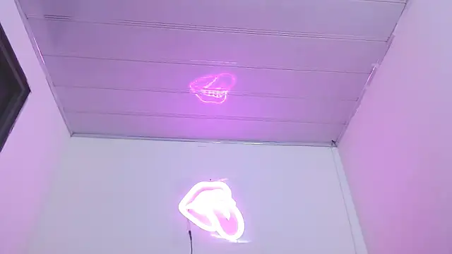 valerii_fox_69 webcam