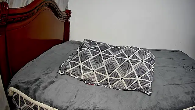 Nicolas_And_Alexa webcam