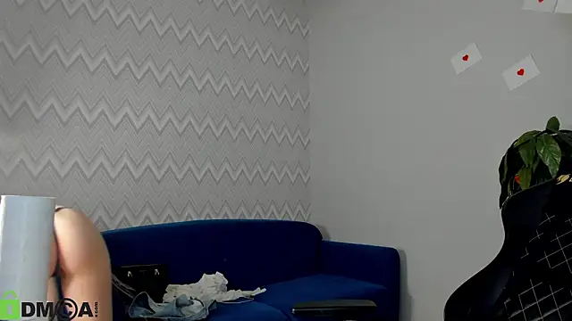 nicole_charm - Nicole_Charm's free webcam - UK Sex Cams