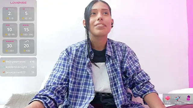 yourcuteneighbourr webcam