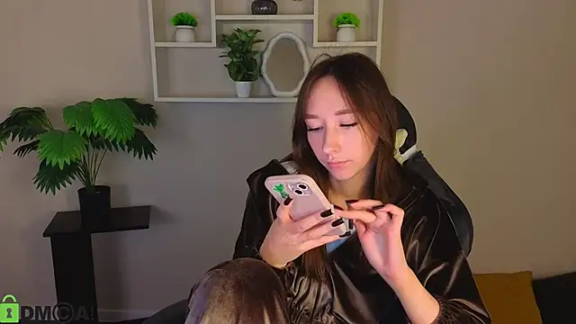 Miche1le_Allenne webcam