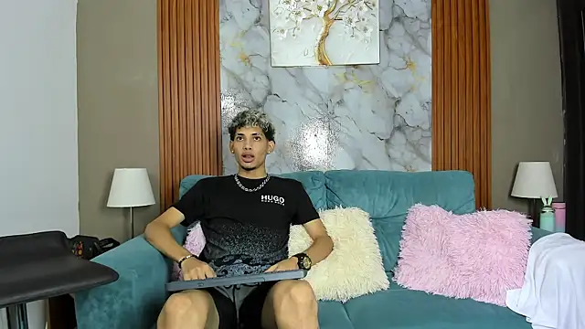 YOUNG_BOYS_HELL webcam