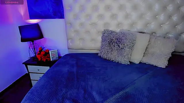 Daniiela_Ember webcam