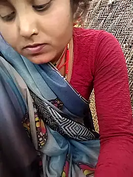 Webcam Model (Pooja_hote)  is live.Free join now!