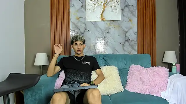 YOUNG_BOYS_HELL webcam