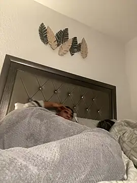 queencalimod - QUEENCALIMOD's free webcam - UK Sex Cams