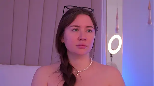 meganstrain - MeganStrain's free webcam - UK Sex Cams