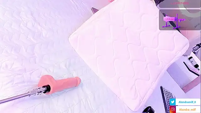 ALONDRAMILF webcam