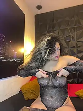 miacurly3 - MiaCurly3's free webcam - UK Sex Cams