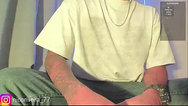 nico_rivera webcam