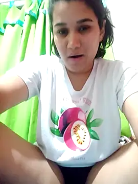 danagon16 - Danagon16's free webcam - UK Sex Cams