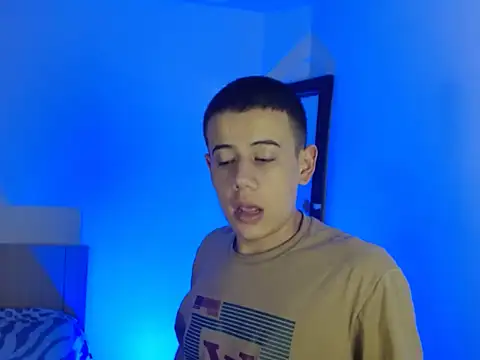 jac0b_x - Jac0b_x's free webcam - UK Sex Cams