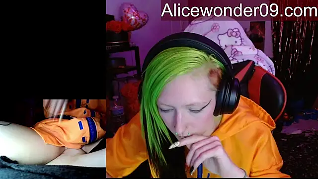alicewonder09 webcam